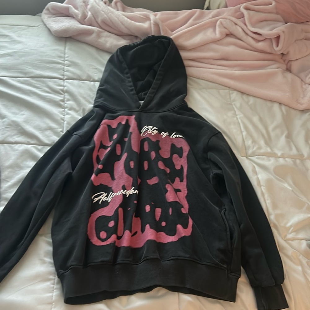 aelfric eden size small. good quality. barely worn.